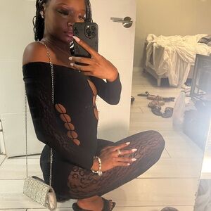 POSTER GIRL GOING OUT ONE PIECE